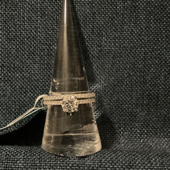 NWT Moissanite wedding set sterling silver - Picture 1 of 8